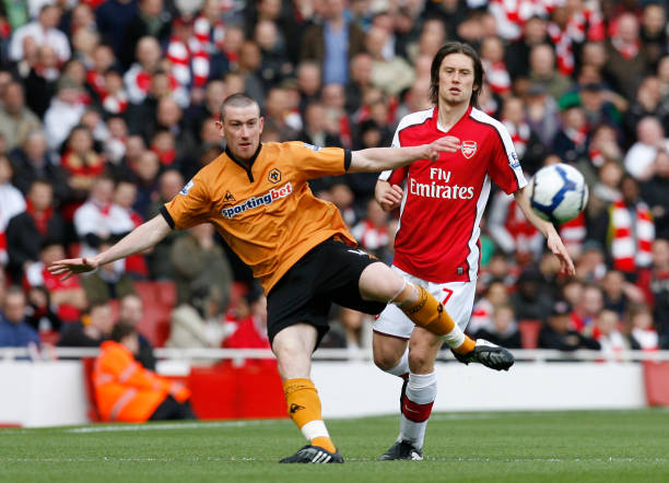 长友佑都引 长友佑都引