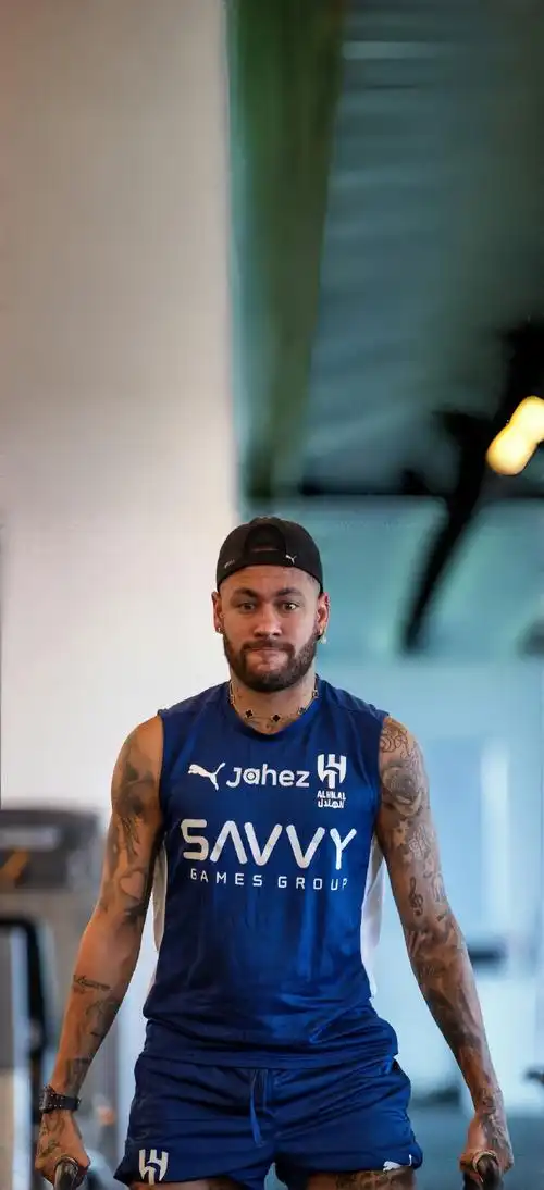 保罗成功地 保罗成功地